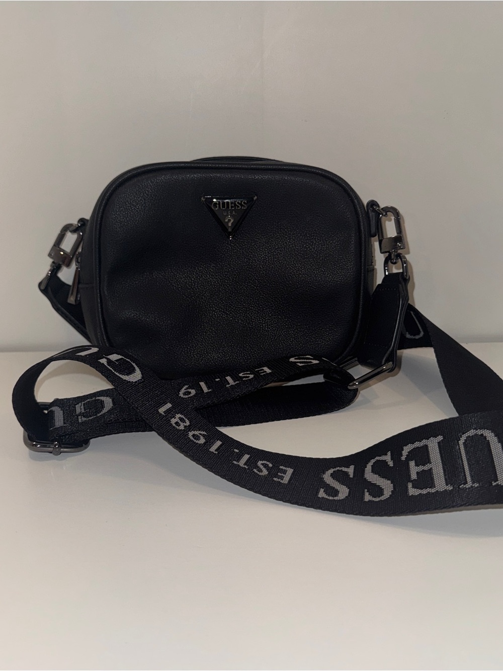GUESS Black Leather Crossbody Bag